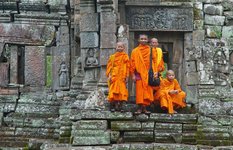 A group of monks at Preah Pithu T
