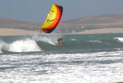 Kitesurfing