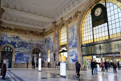 São Bento Railway Station